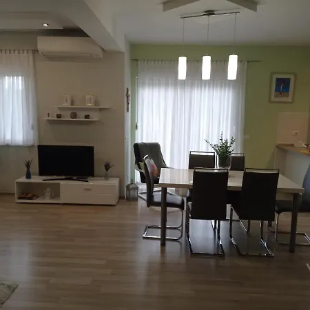 Marija Kuca Za Odmor Apartment *