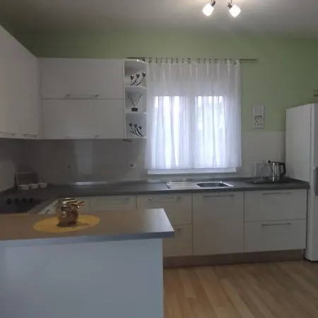 아파트 Marija Kuca Za Odmor *