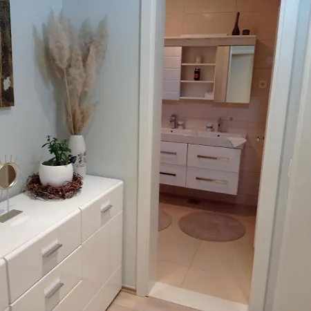 Apartment Marija Kuca Za Odmor