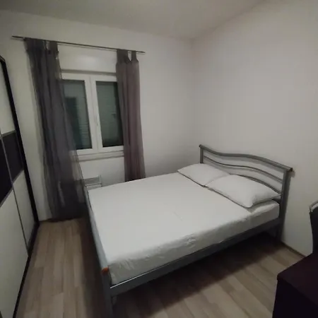 Marija Kuca Za Odmor *
